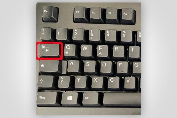 Bild einer Tastatur mit markierter Tabulator-Taste.