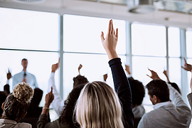Abstimmung in einer Sitzung per Handhebung