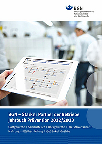Titelblatt Jahrbuch Prävention 2022 / 2023