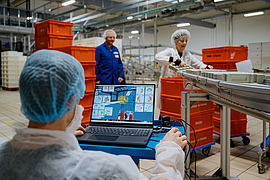 Der digitale Ergonomie-Check macht Fehl­haltungen, Kräfte auf den Gelenken und Bandscheiben sichtbar