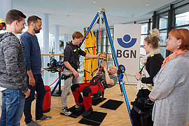 Informationsstand Absturzprävention praktische Übungen